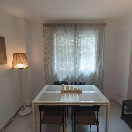 Pilar Apartment Seville
